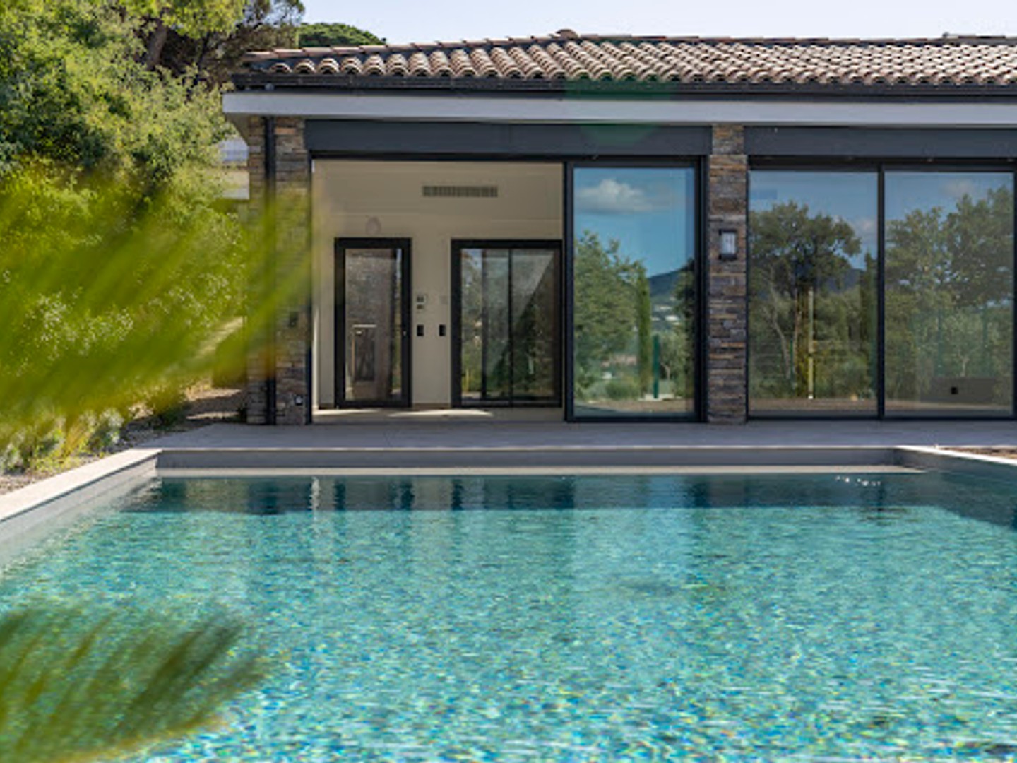 Villa 4 pièces 246 m²