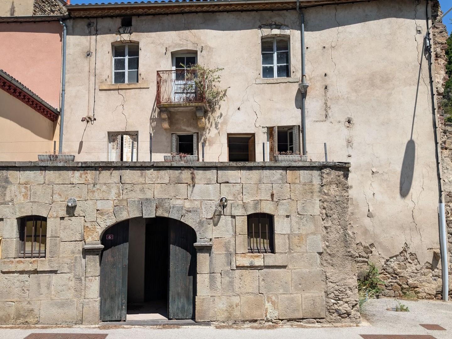 Maison 11 pièces 374 m²