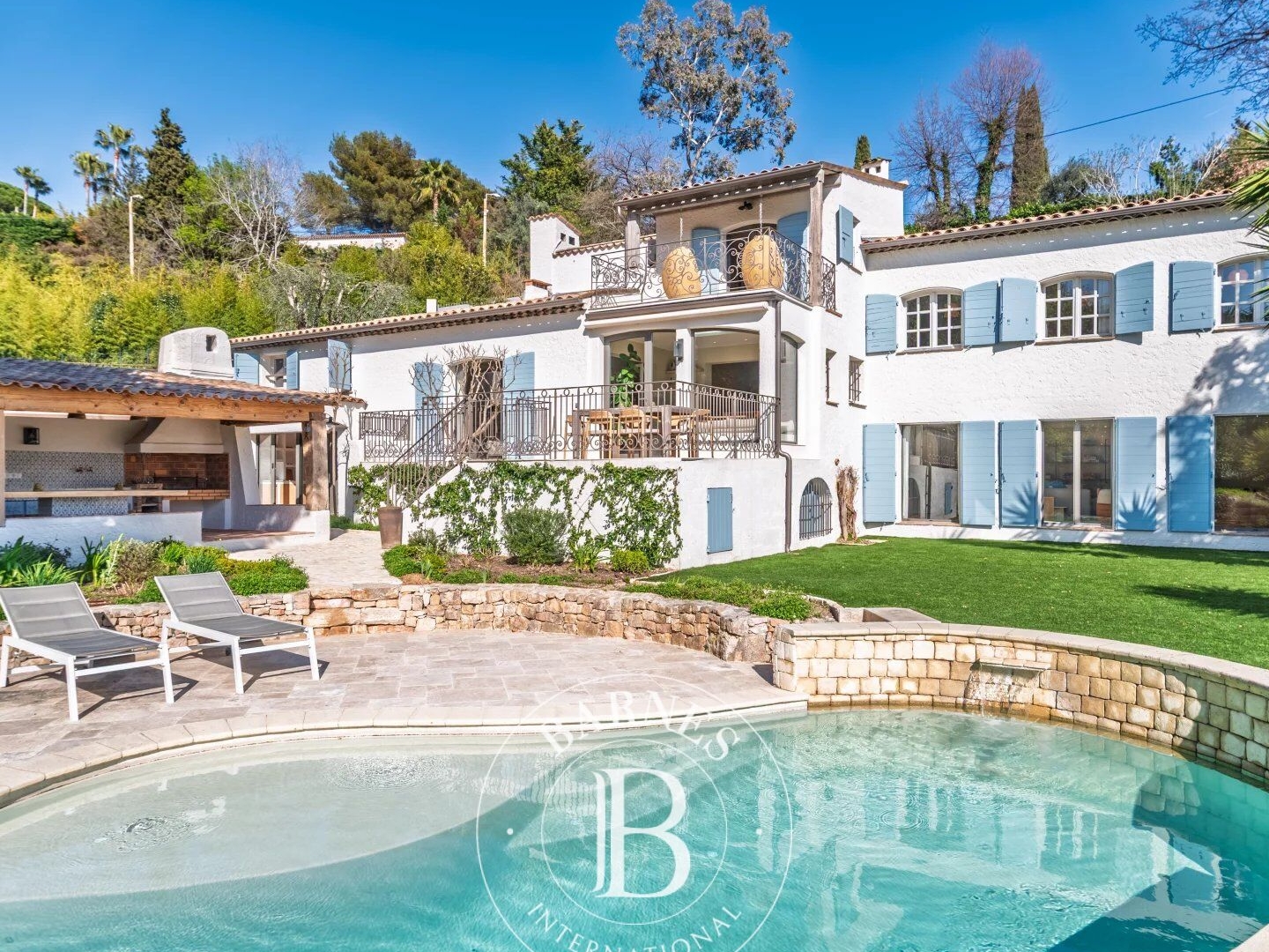 Maison à vendre - 8 pièces - 288m2 - Mougins (06250)