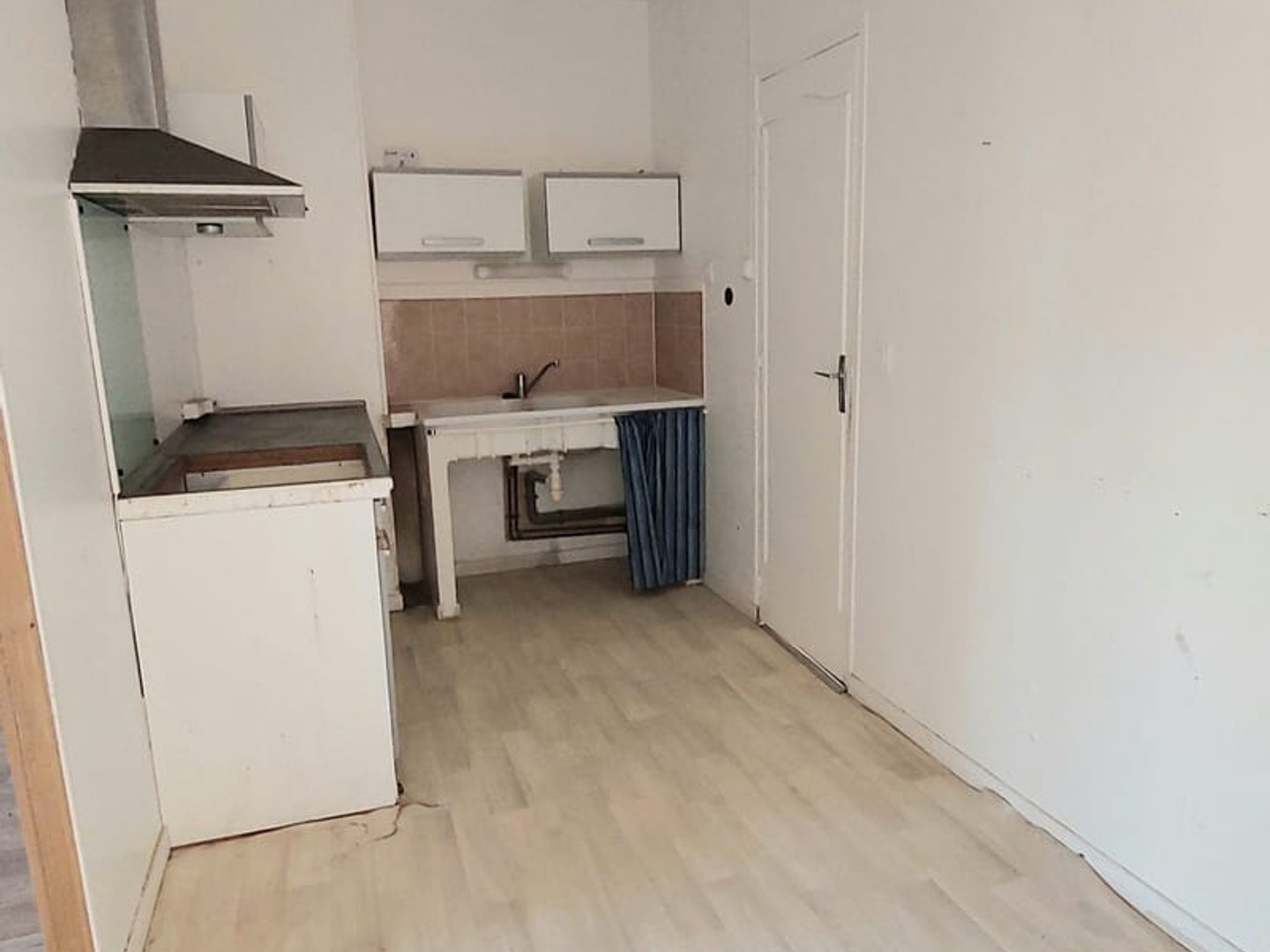 Immeuble à vendre - 4 pièces - 65m2 - Thorigny-Sur-Oreuse (89260)