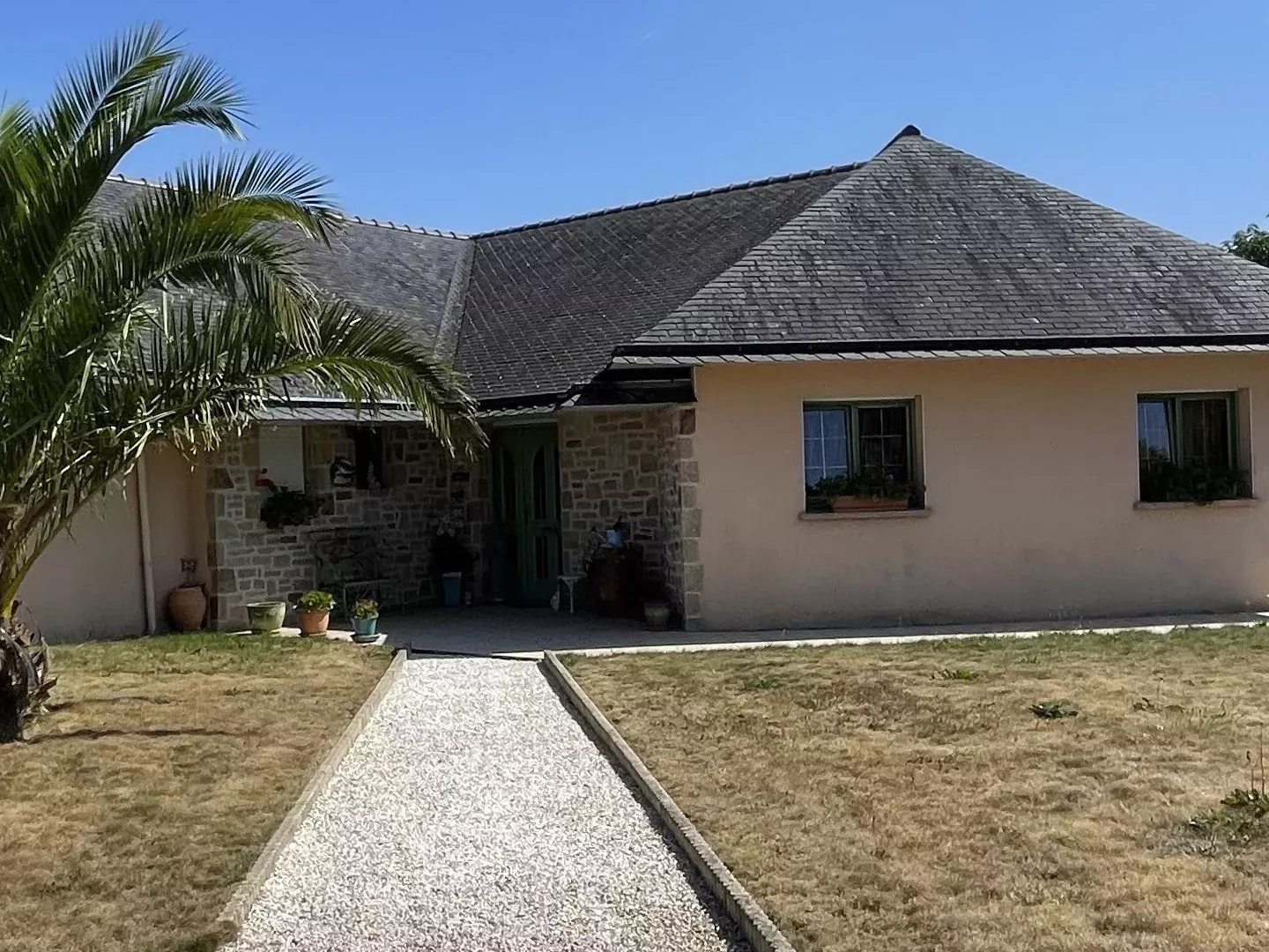 MILIZAC - TRES BELLE MAISON PLAIN-PIED DE 2005 - EN IMPASSE - SECTEUR CALME