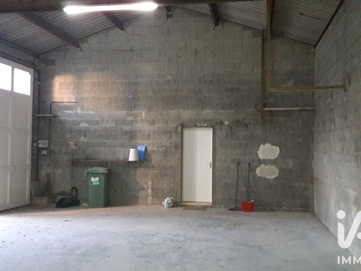 Magasin à vendre - 320m2 - Saint-Pardoux-Sou... (79310)