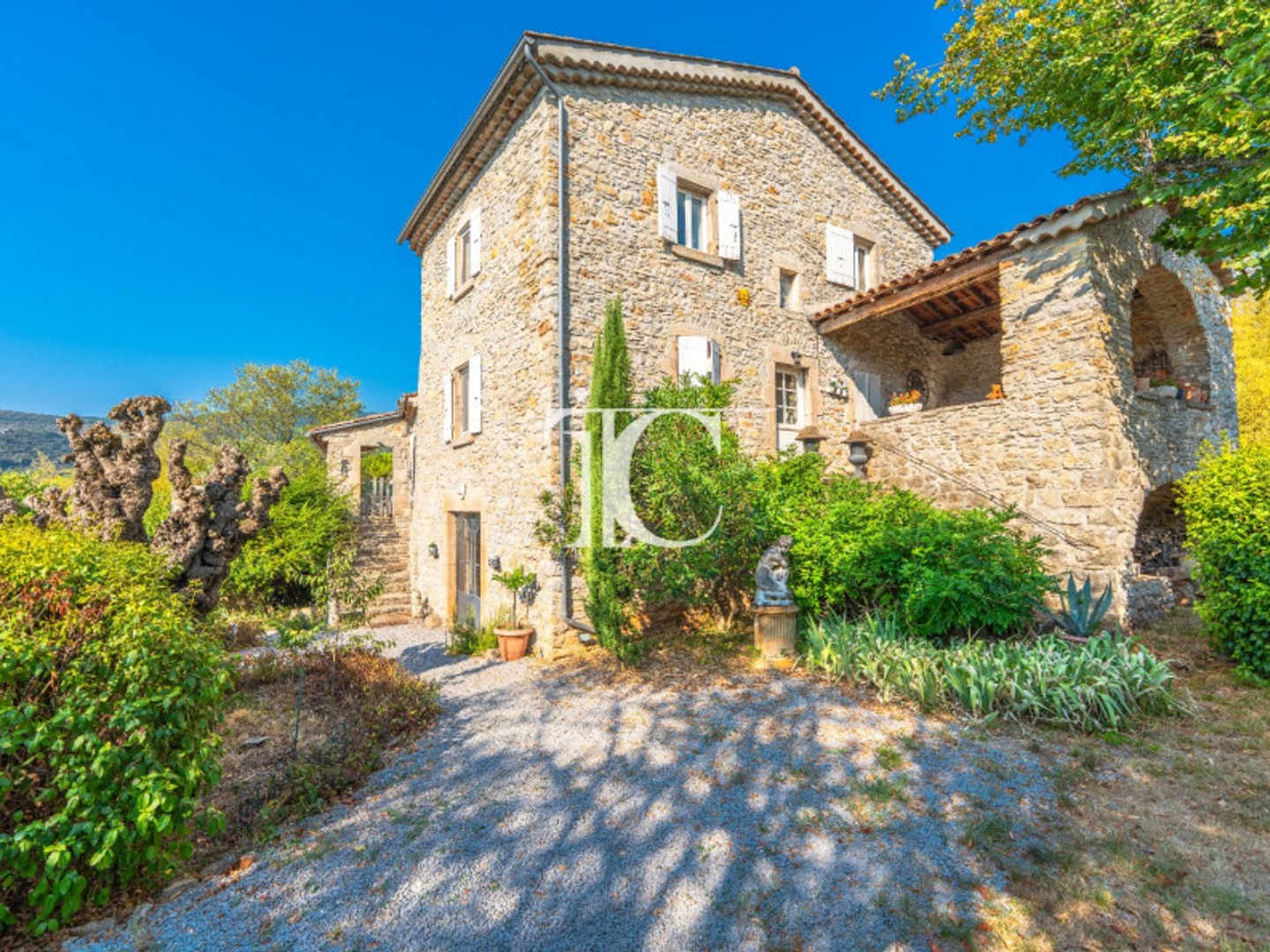 Maison de caractère 7 pièces 150 m²
