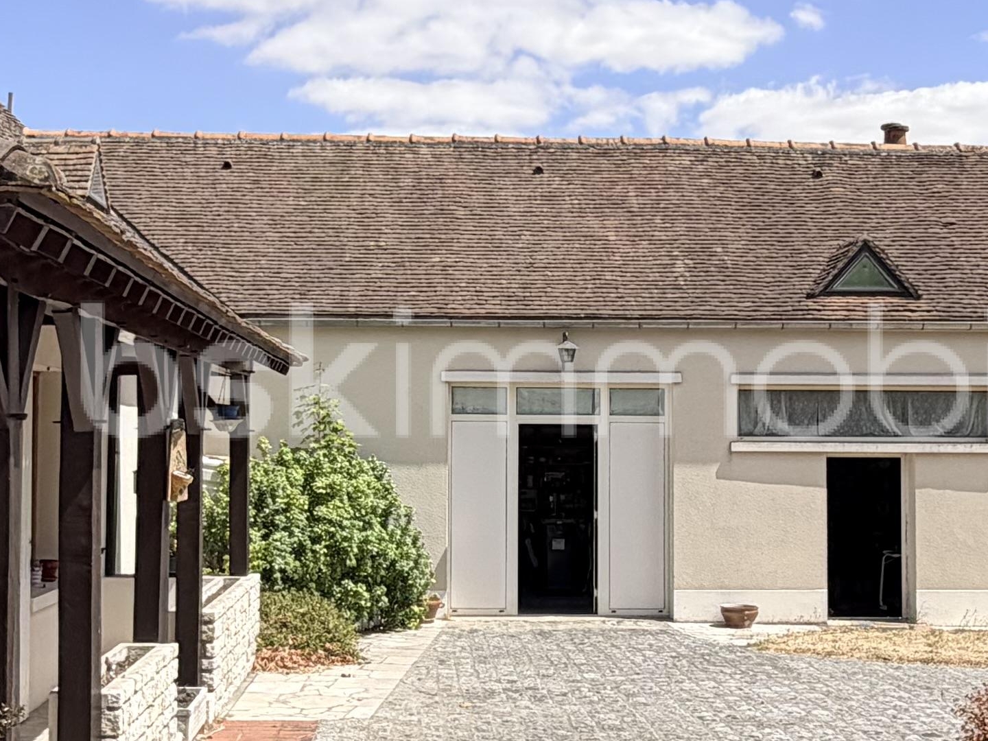 Maison 10 pièces 201 m²