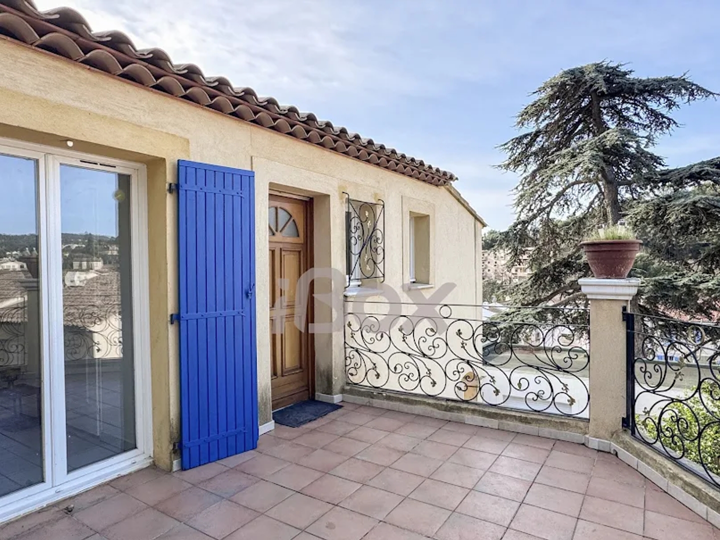 Maison à vendre - 8 pièces - 260m2 - Toulon (83200)