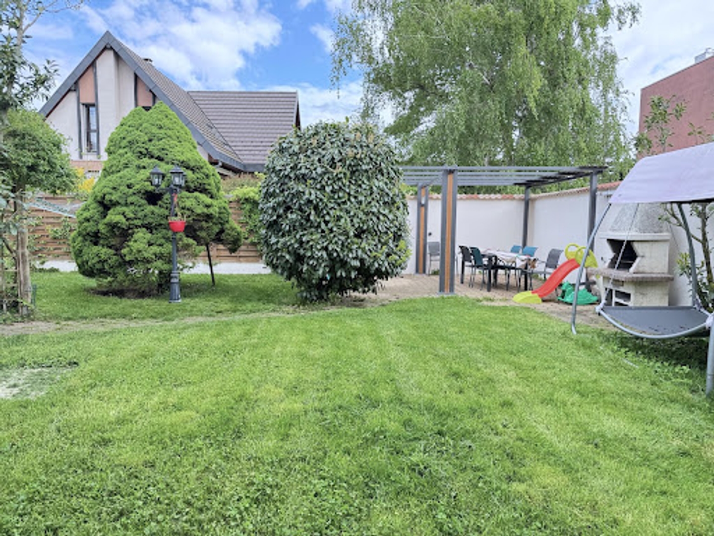 Maison à vendre - 10 pièces - 303m2 - Kingersheim (68260)