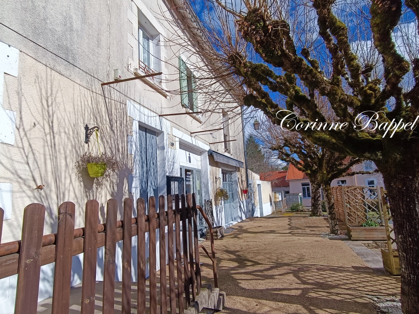 Immeuble à vendre - 267m2 - Saint-Jory-De-Cha... (24800)