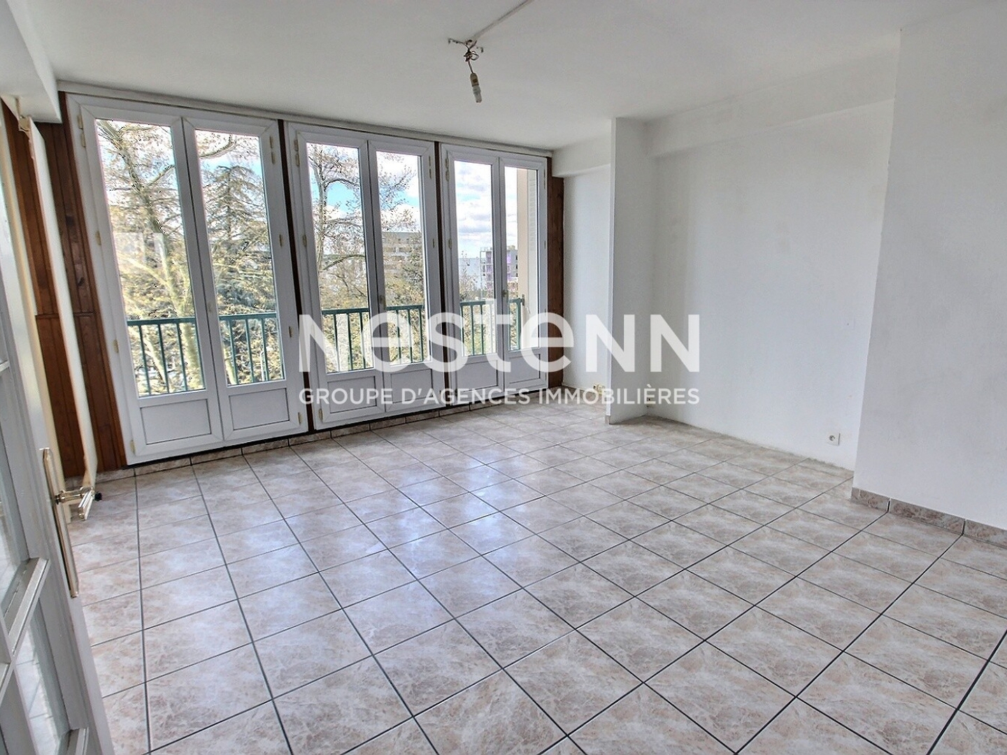 SECTEUR PARILLY: Appartement type 4 prox metro colocation