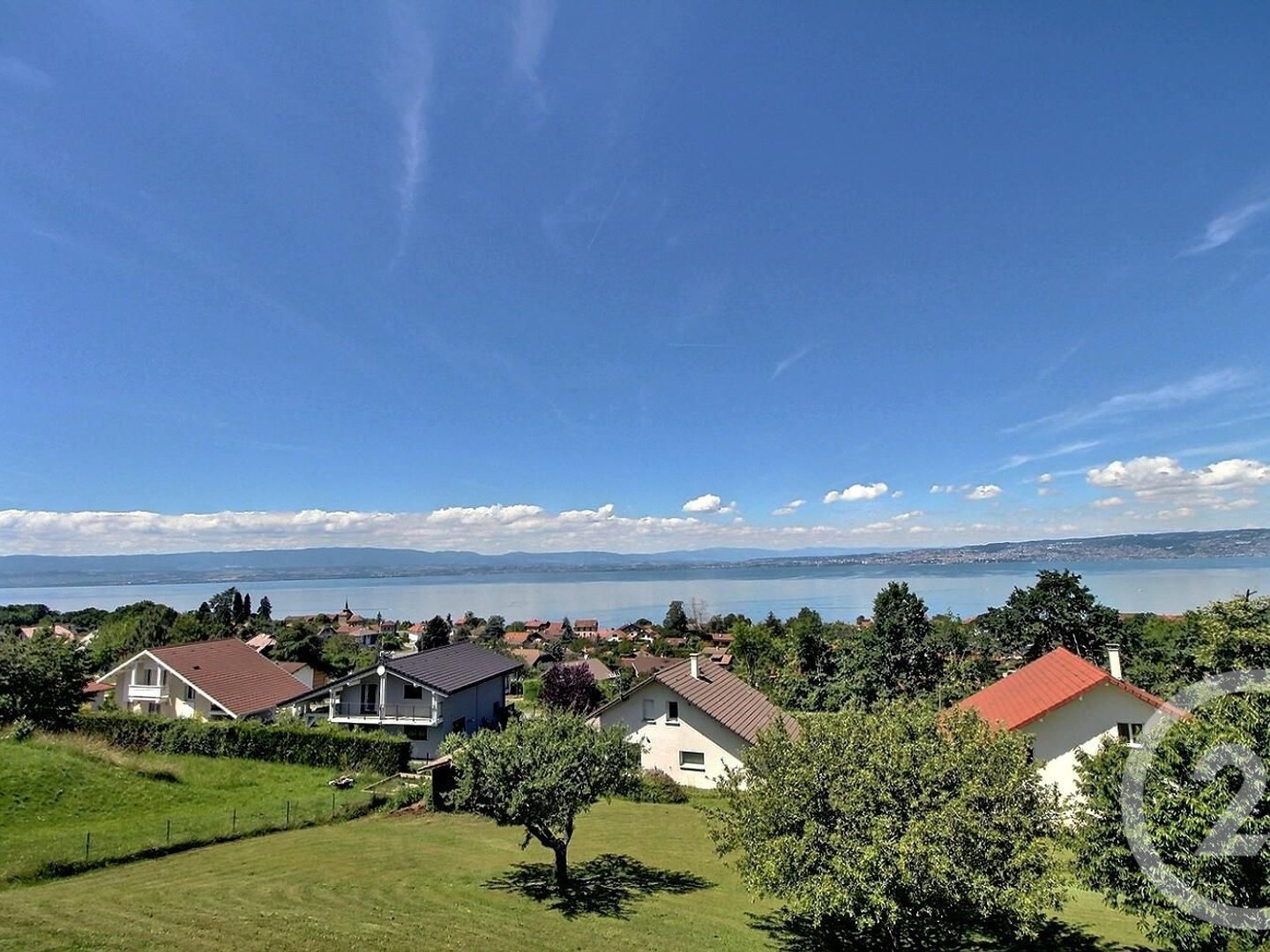 Terrain 561 m²