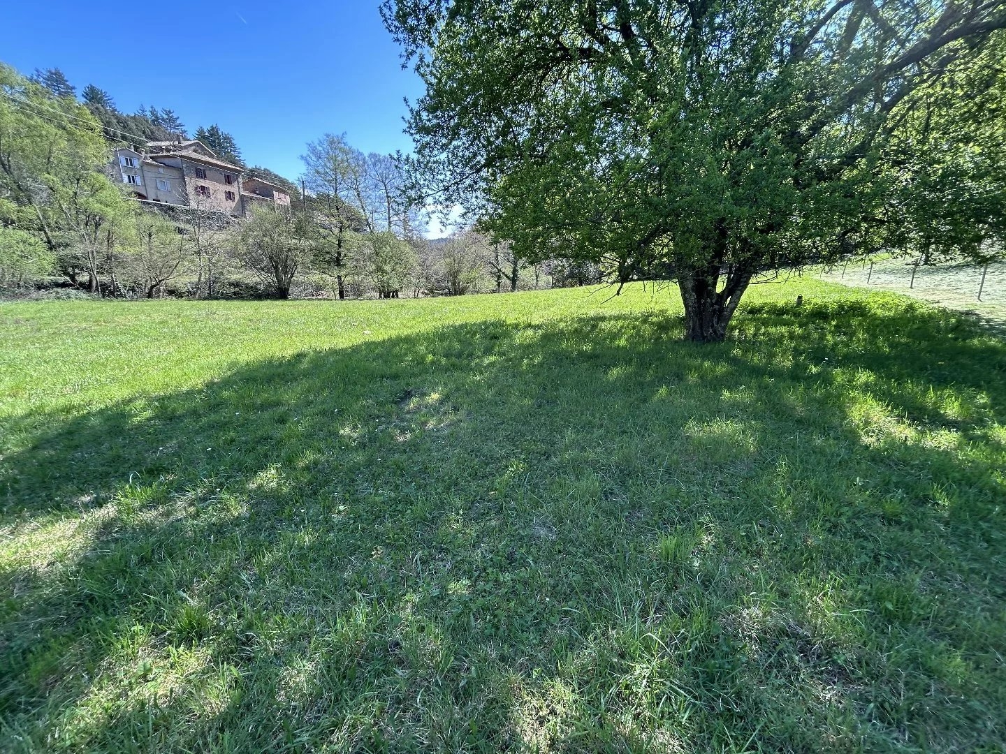 Immeuble à vendre - 17 pièces - 457m2 - Soudorgues (30460)