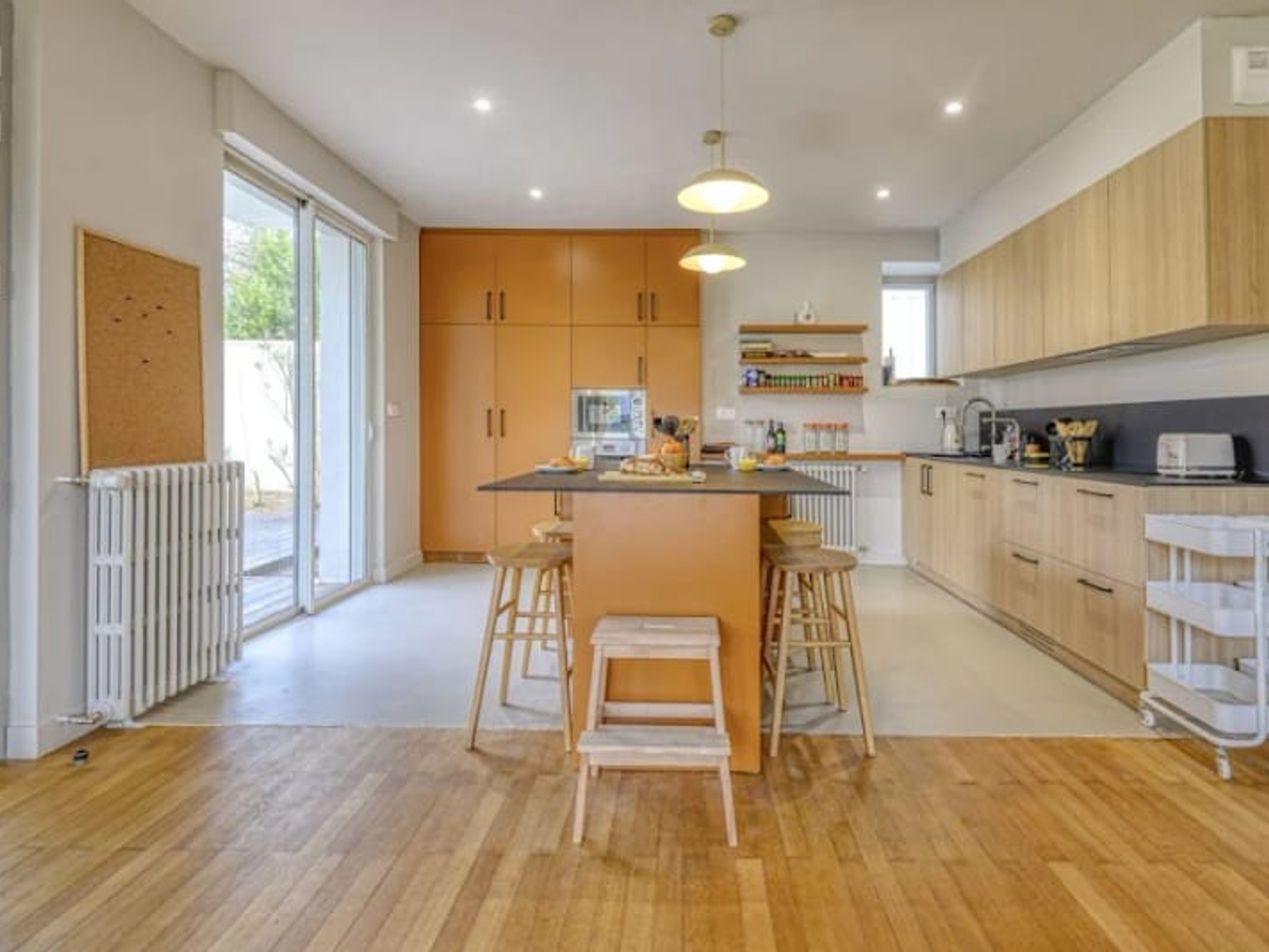 Magasin à vendre - 1 pièce - 300m2 - Saint-Herblain (44800)