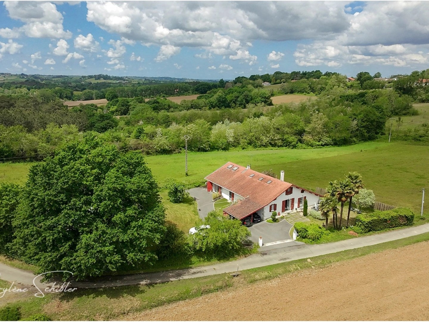 Maison 8 pièces 250 m²