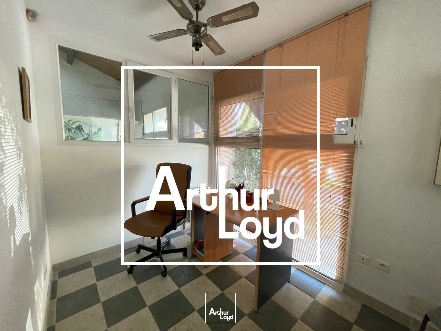 Locaux à vendre - 200m2 - Mauguio (34130)