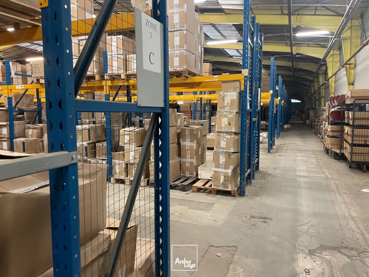 Locaux à vendre - 10000m2 - Formerie (60220)