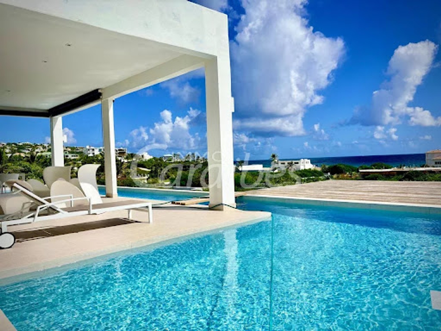Villa 9 pièces 300 m²