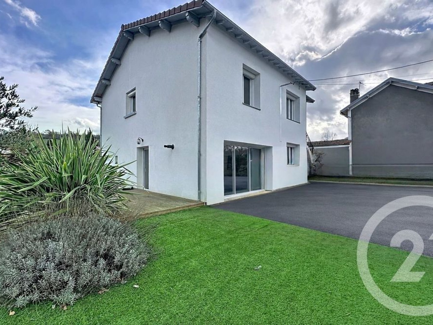 Maison à vendre - 8 pièces - 351m2 - Saint-Girons (09200)
