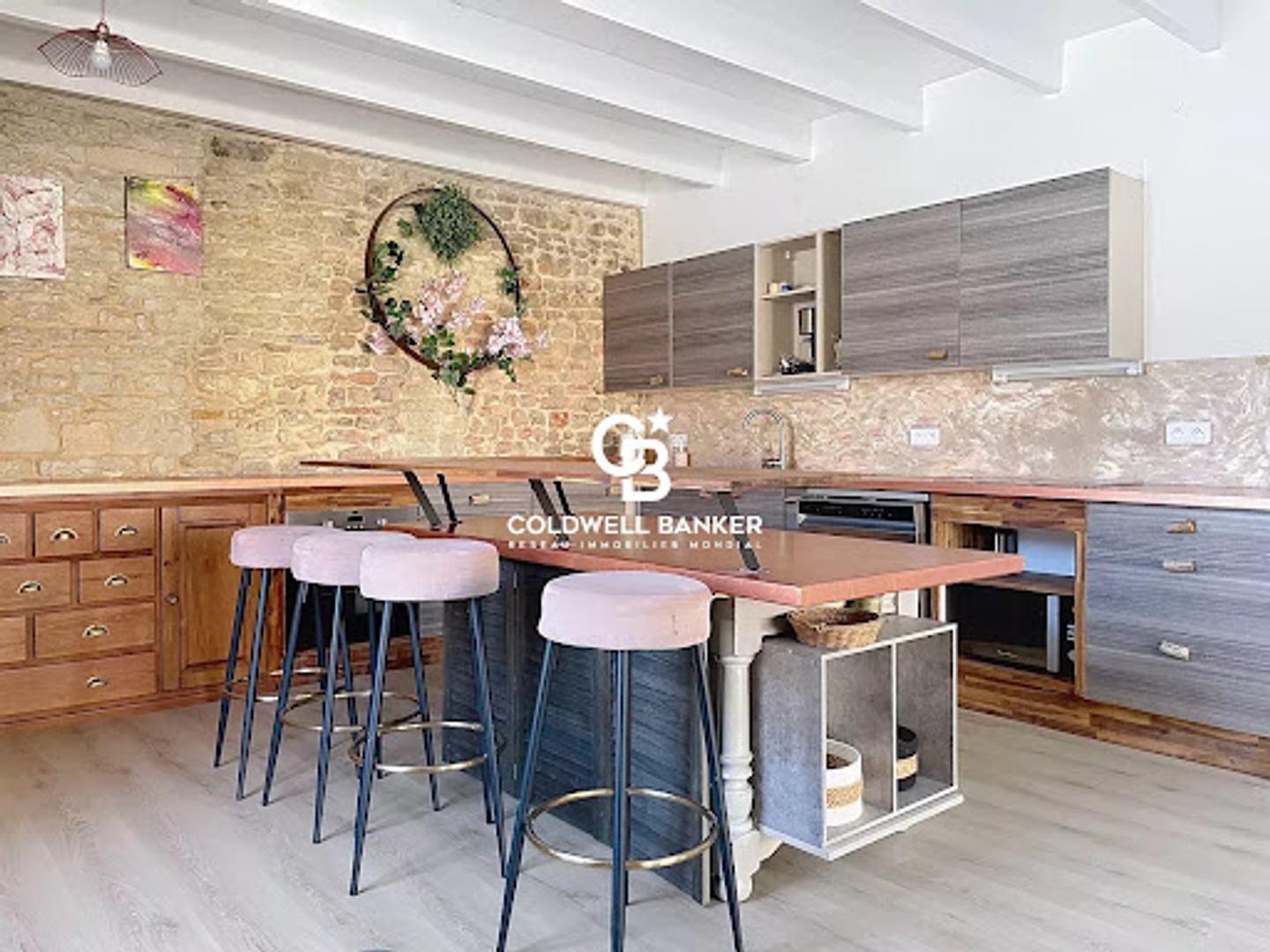 Maison à vendre - 5 pièces - 198m2 - Benon (17170)