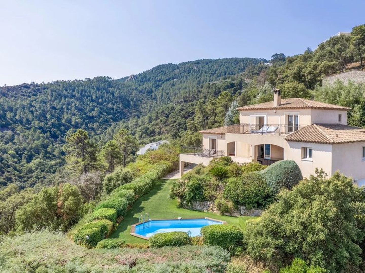 Villa 4 pièces 150 m²