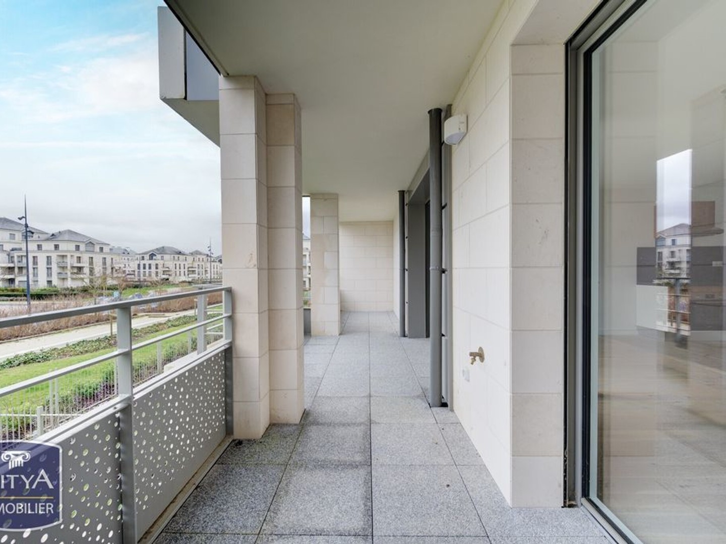 Appartement à vendre - 3 pièces - 71m2 - Saint-Cyr-Sur-Loire (37540)