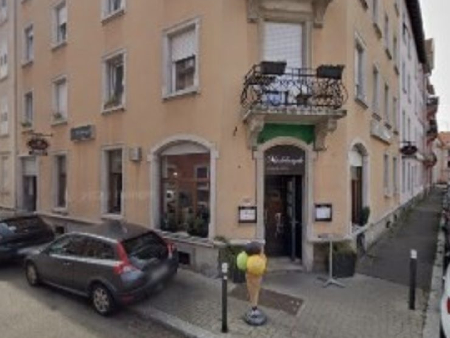Local 101 m²