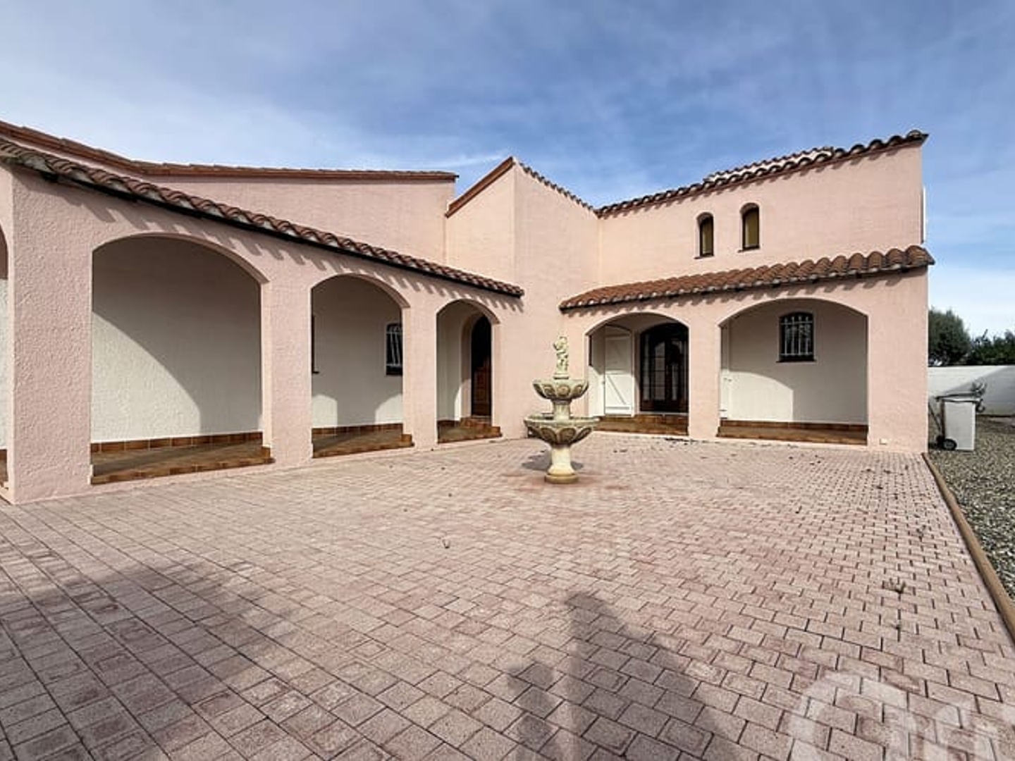 Maison à vendre - 4 pièces - 159m2 - Saleilles (66280)