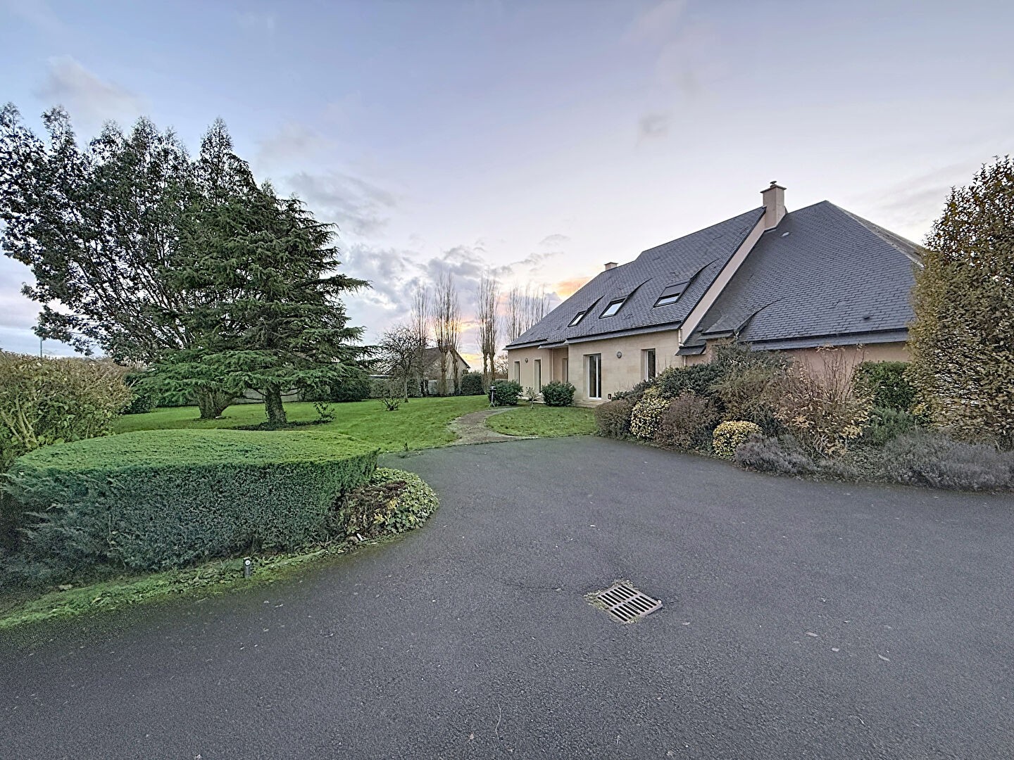 Maison 7 pièces 220 m²