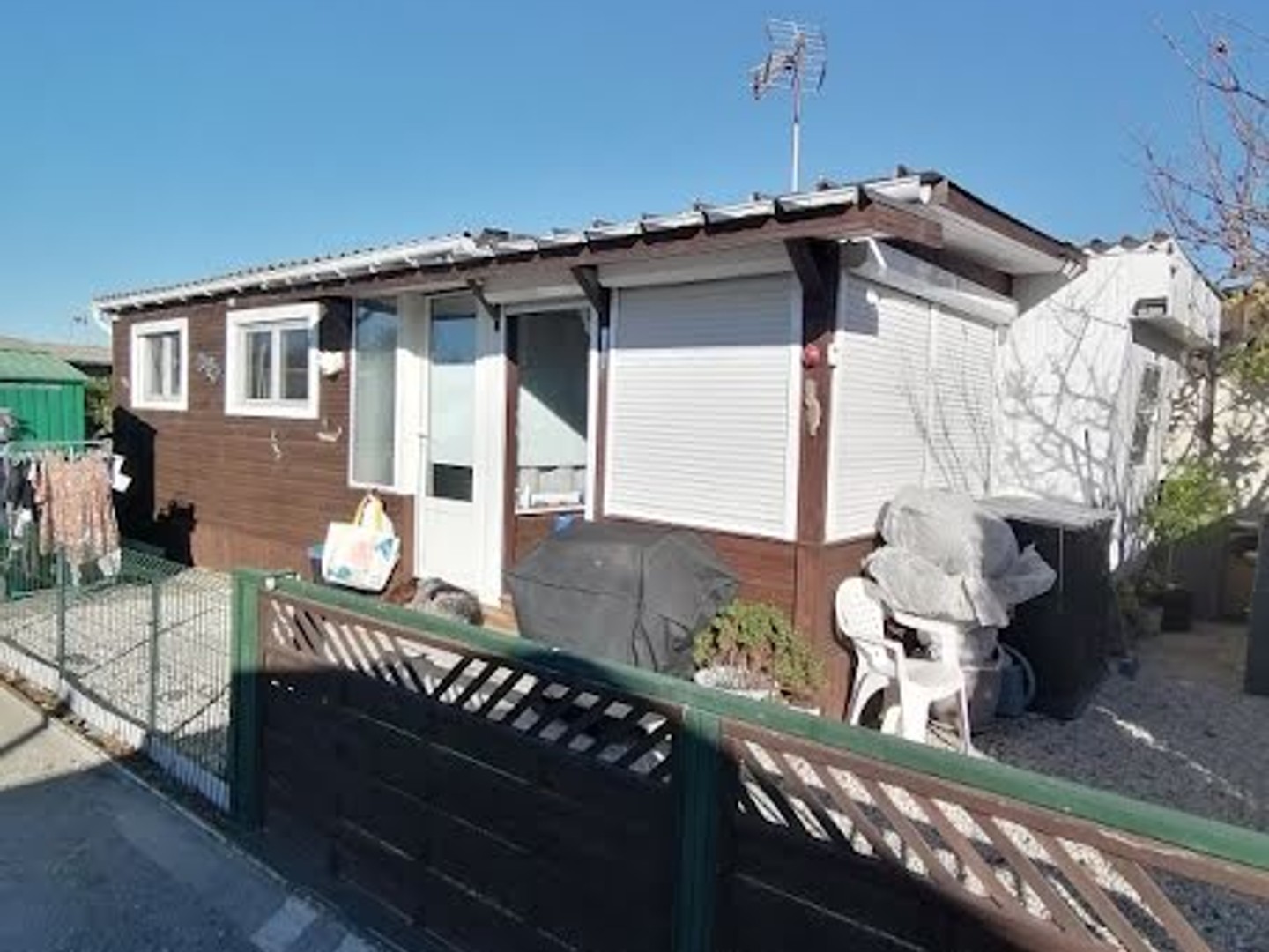 Terrain 100 m²