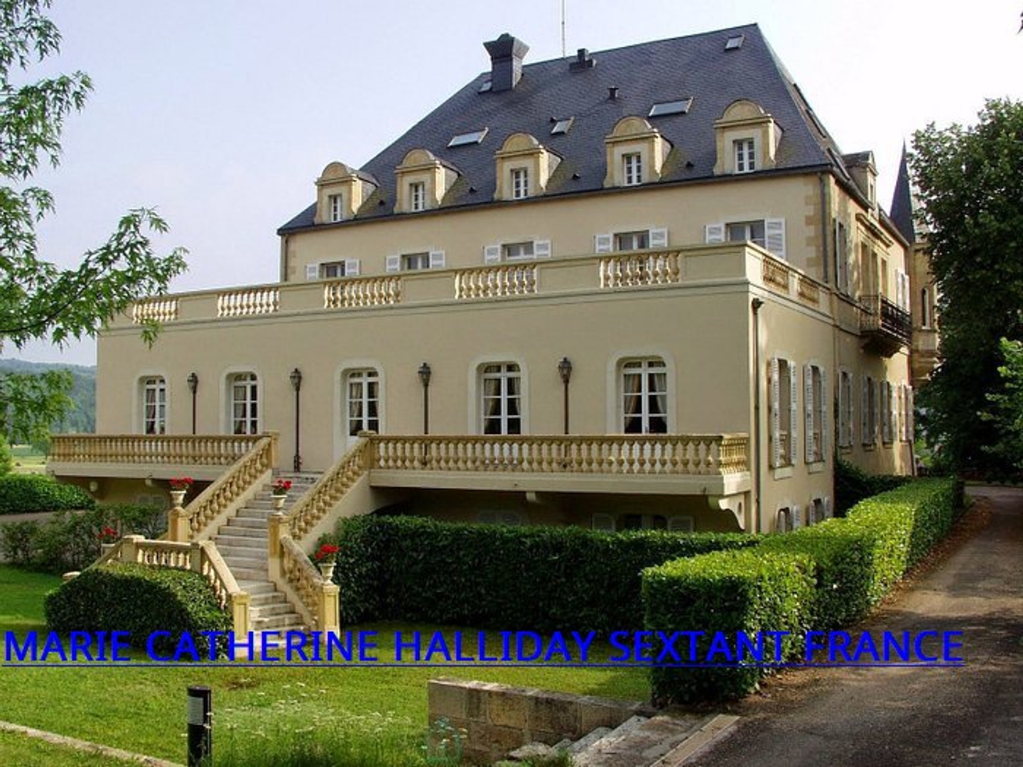 Maison à vendre - 50 pièces - 1100m2 - Valojoulx (24290)