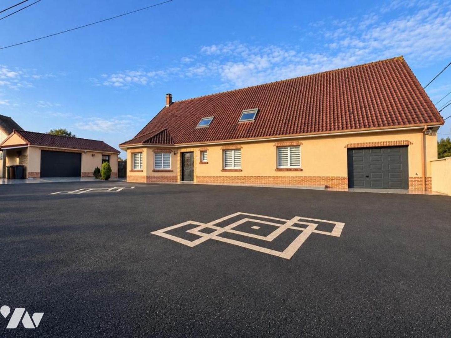 Maison 7 pièces 235 m²