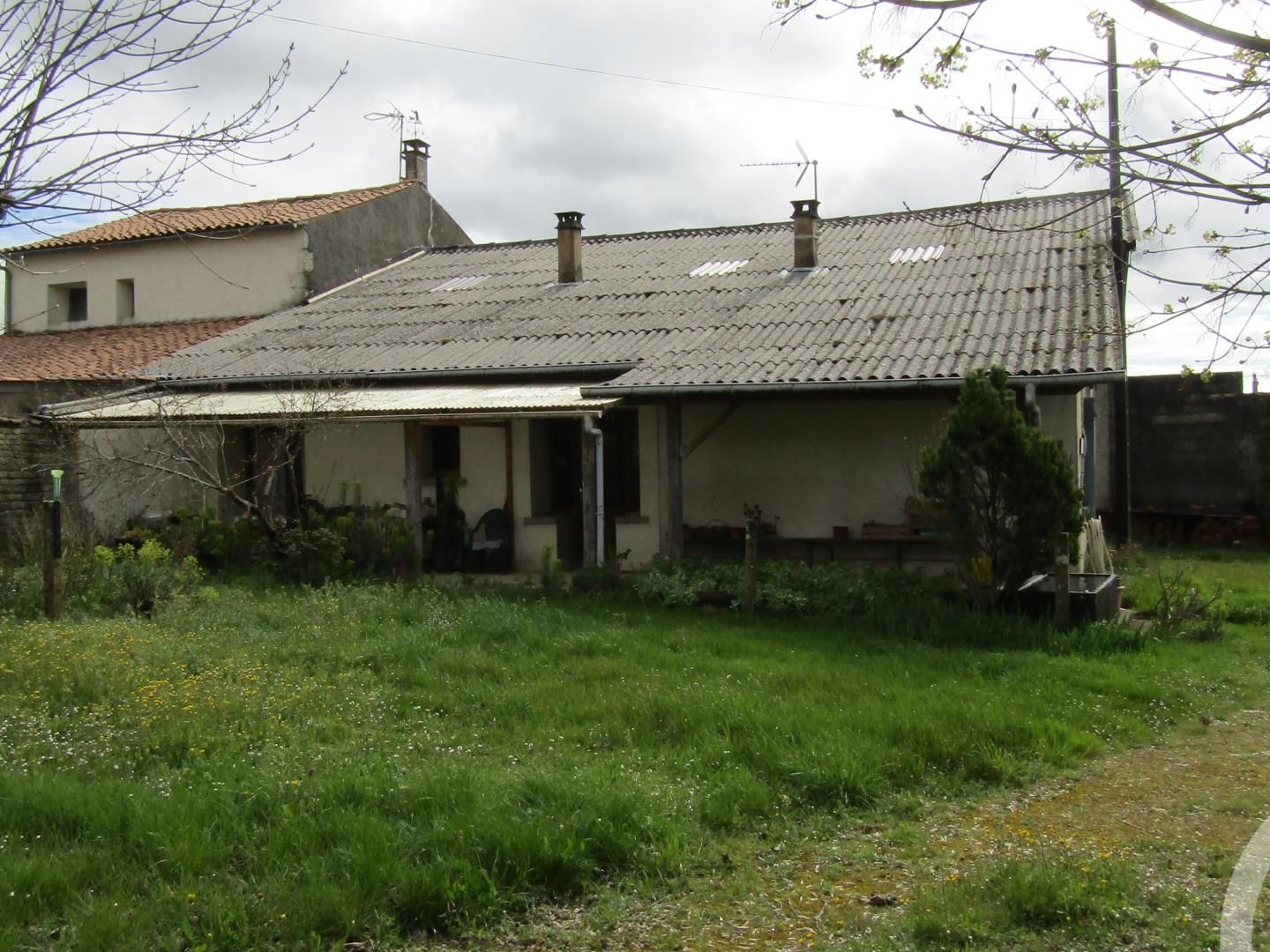 Maison 3 pièces 251 m²