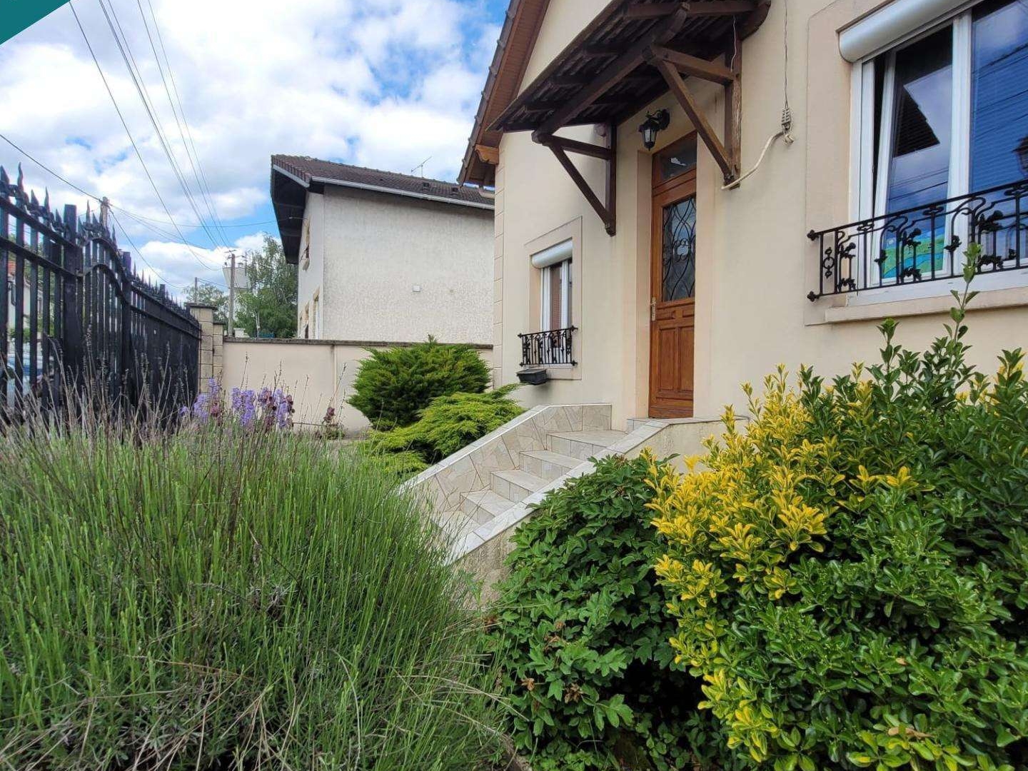 Vente salon de beauté à Moisselles