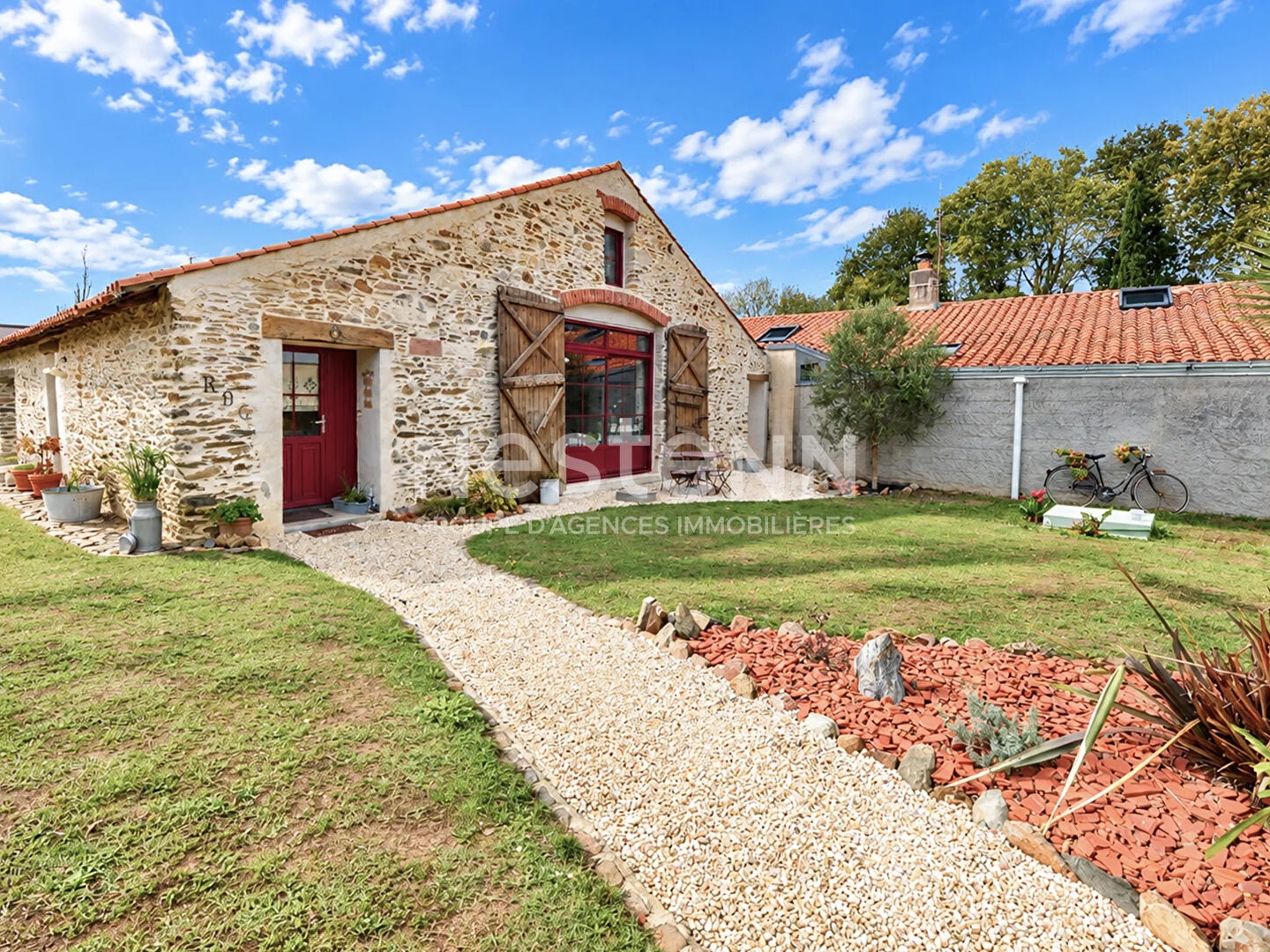 Maison à vendre - 6 pièces - 148m2 - La Chevrolière (44118)