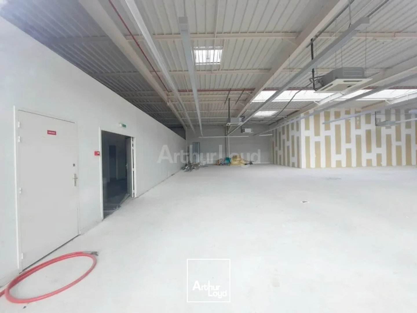 Locaux à vendre - 554m2 - Lunéville (54300)