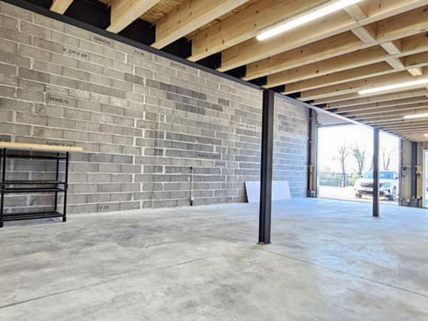 Immeuble commercial 198 m²