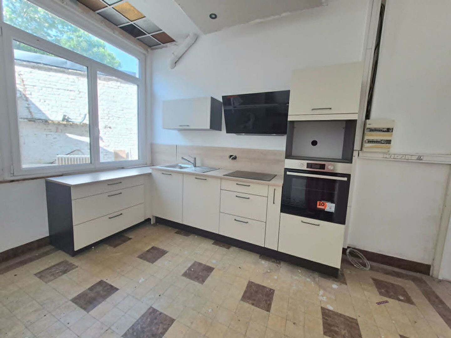 Immeuble à vendre - 6 pièces - 160m2 - Saint-Pol-Sur-Ter... (62130)