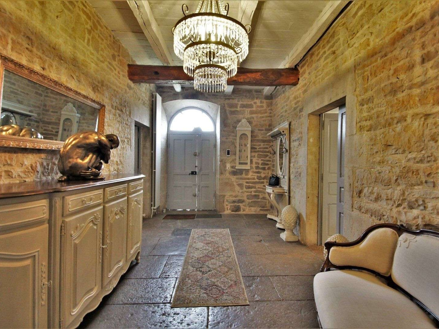 Château 20 pièces 1030 m²