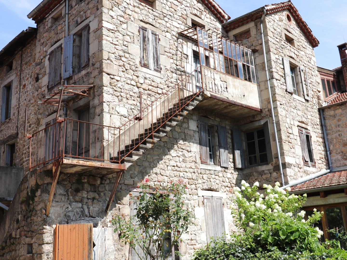Maison à rénover 07570 DESAIGNES