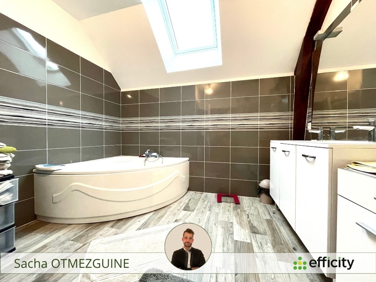Maison à vendre - 7 pièces - 245m2 - Tournon-Saint-Martin (36220)