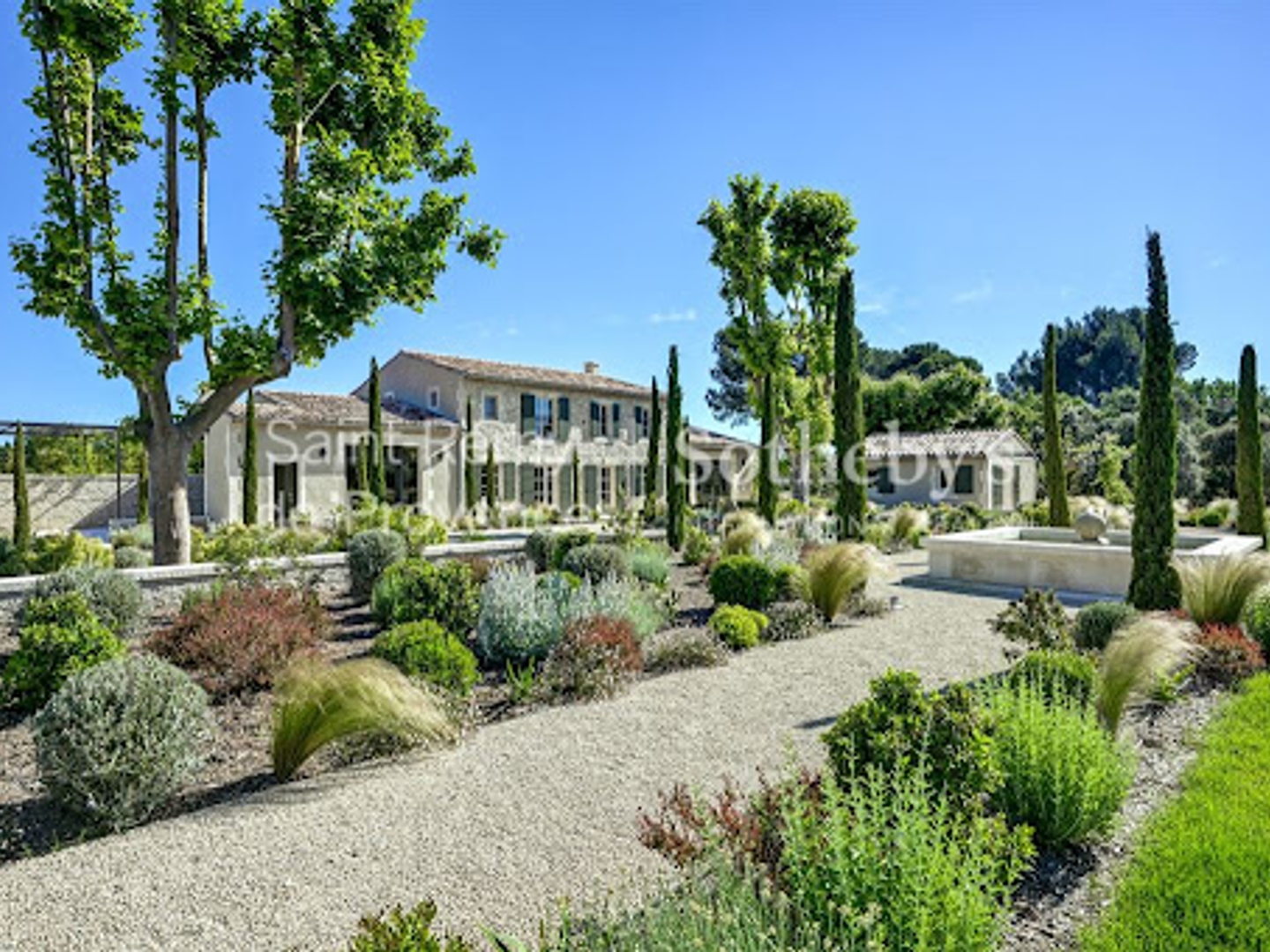 Maison 10 pièces 350 m²