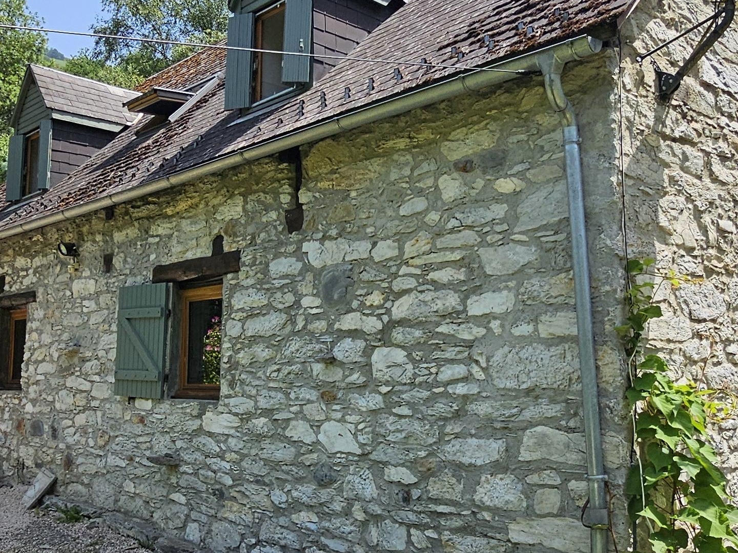 Maison en pierre 4 pièces 104 m²