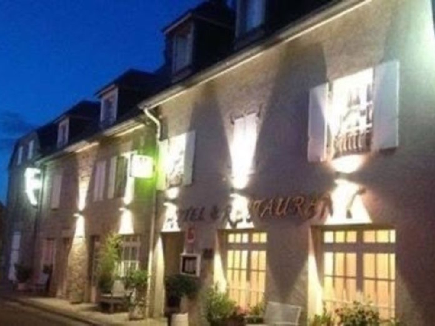 HÔTEL RESTAURANT 3 ETOILES