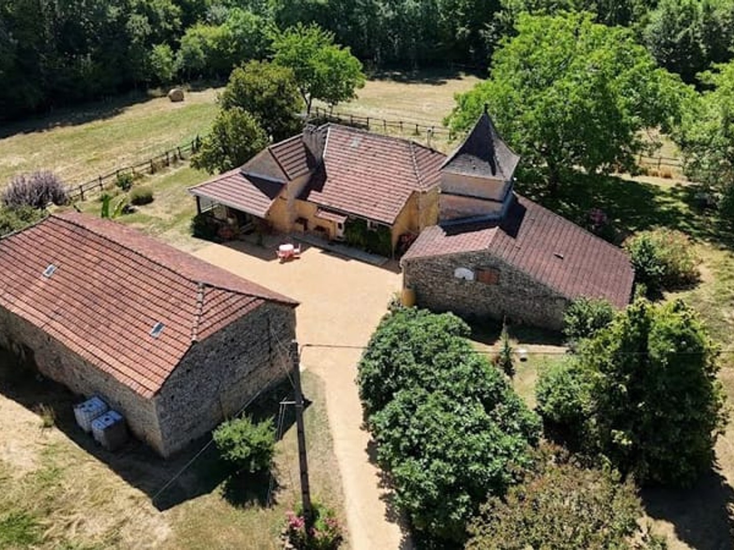 Propriété 6 pièces 153 m²