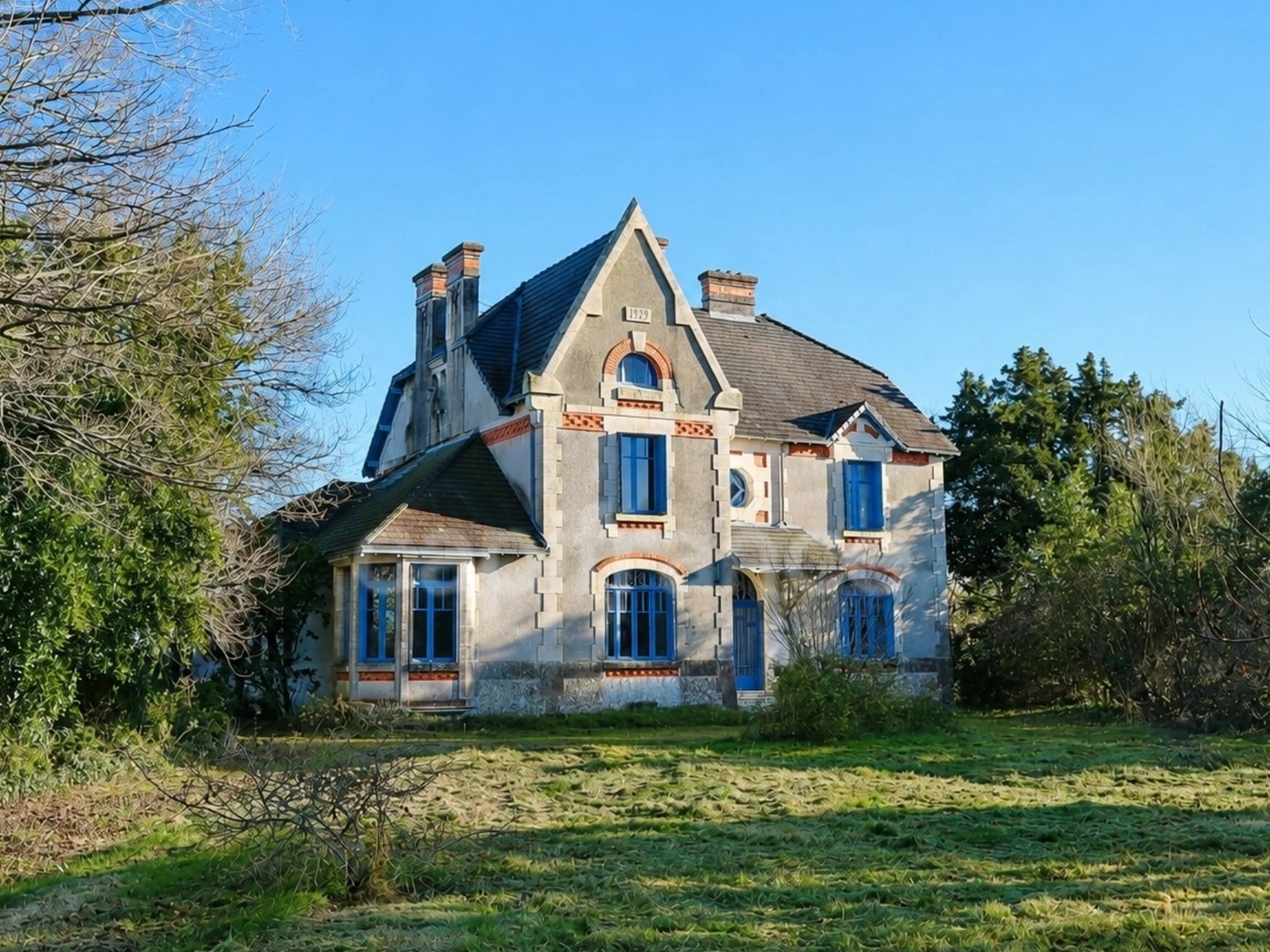 Propriété 16 pièces 678 m²