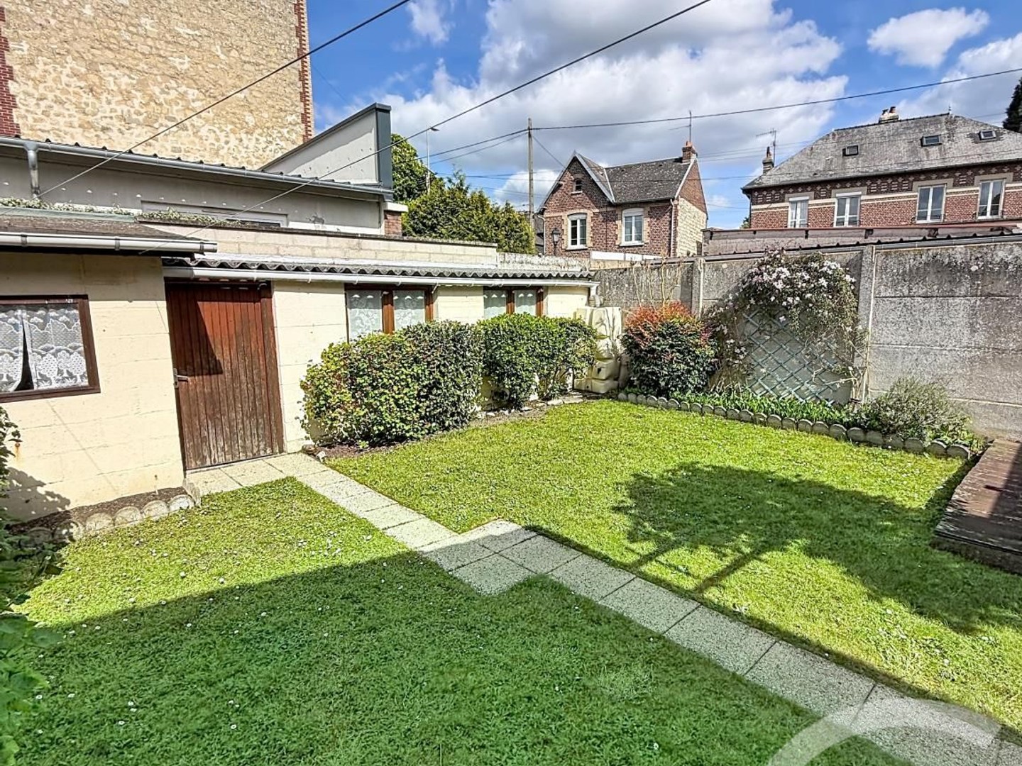 Maison 2 pièces 76 m²