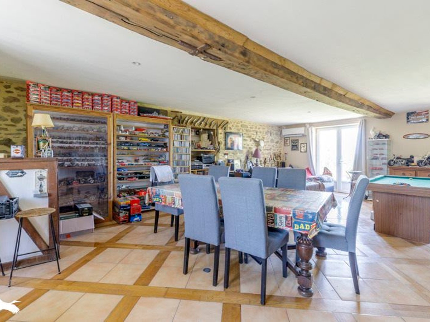 Maison à vendre - 9 pièces - 277m2 - Aigurande (36140)