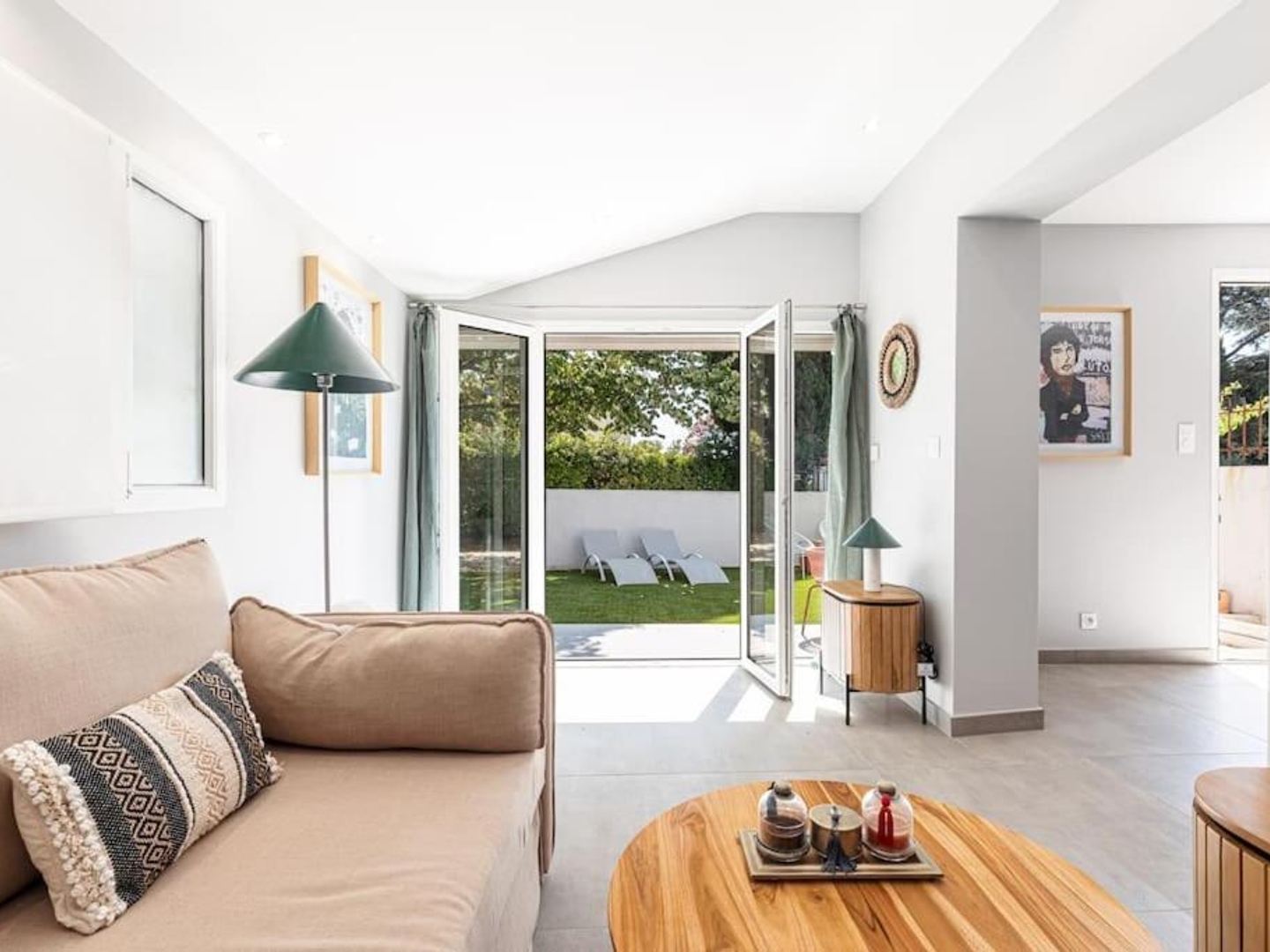 Immeuble à vendre - 590m2 - Villeneuve-Loubet (06270)