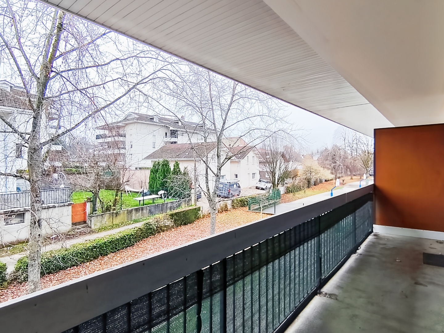 Appartement 3 pièces 63m² à rénover - THONON LES BAINS (74)