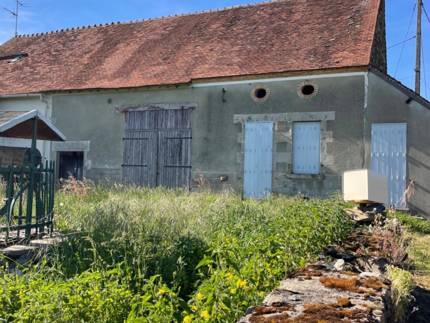 Fermette 48m2 plain pied 3 pièces 29000€ NOUZEROLLES (23)