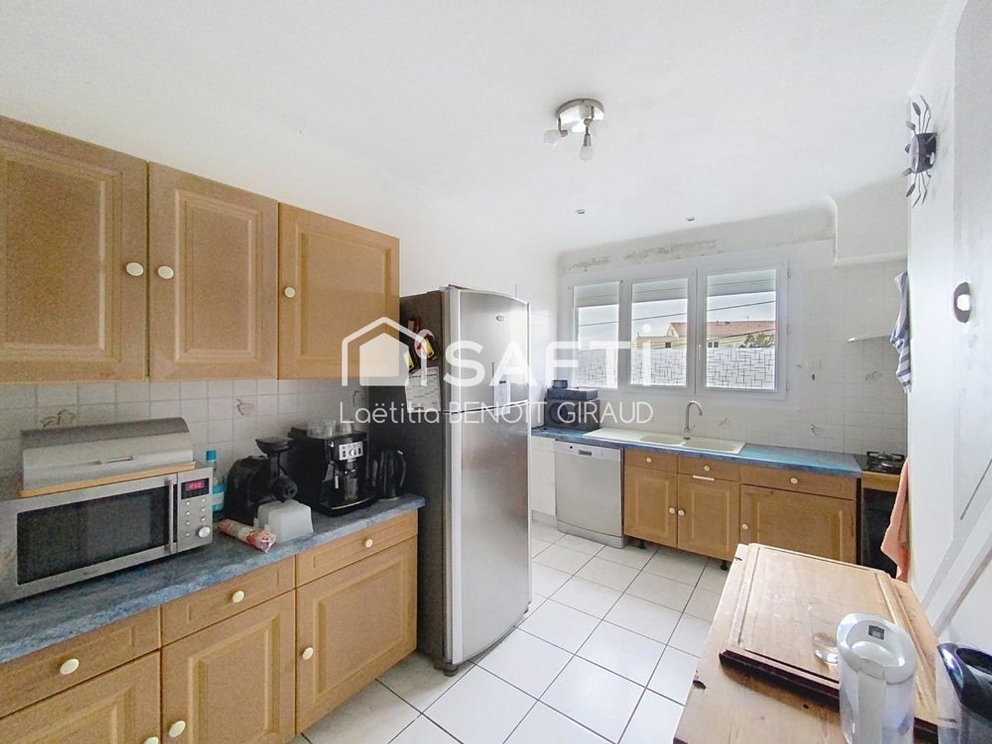Maison à vendre - 5 pièces - 159m2 - Saintes (17100)