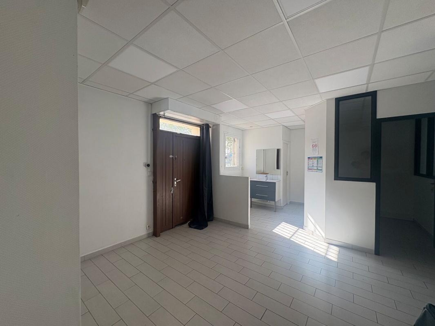 LOCAL COMMERCIAL À VENDRE / À LOUER - 55 M2 - SAINT-HERBLAIN